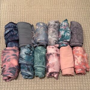 Athleta Girls Colorful Patterned Leggings Set - Size L (12).